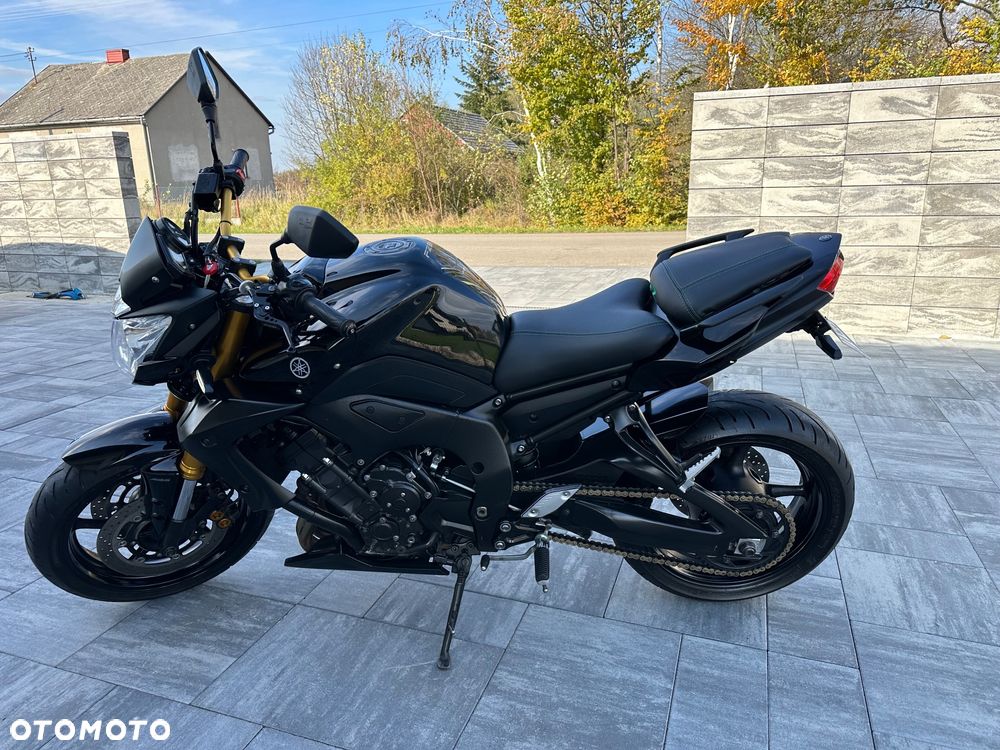 Yamaha FZ8 - 9