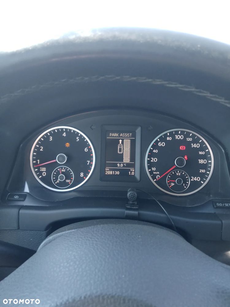 Volkswagen Tiguan - 18