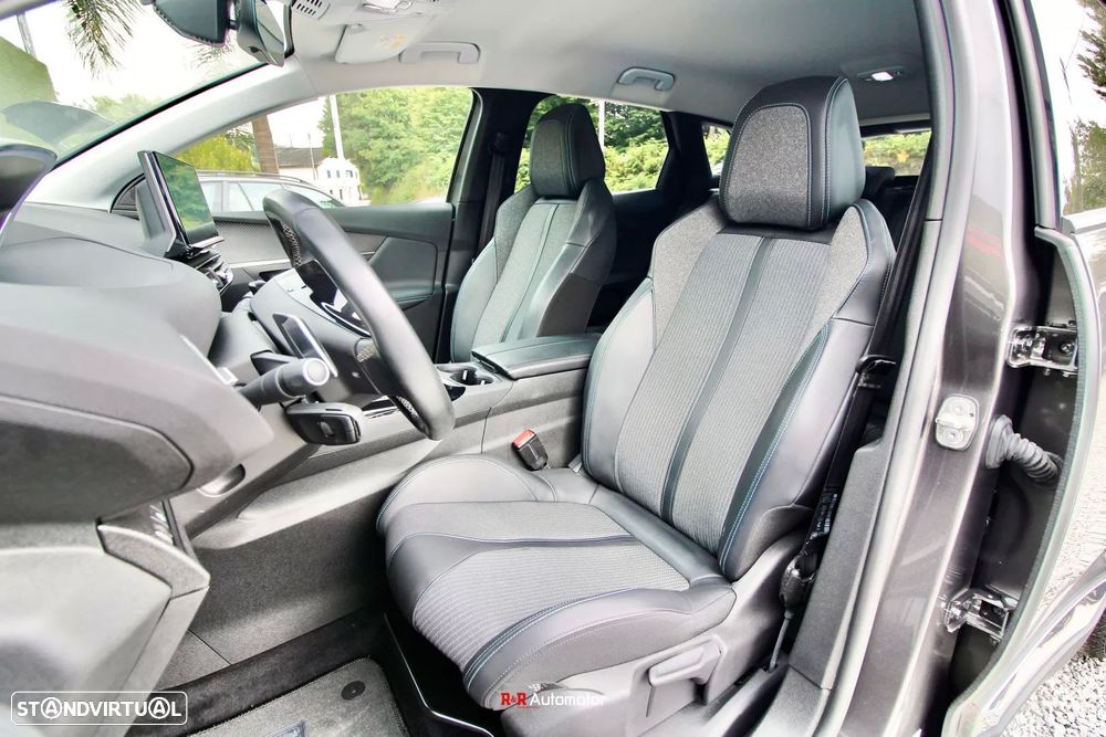 Peugeot 3008 1.6 Hybrid Allure e-EAT8 - 16