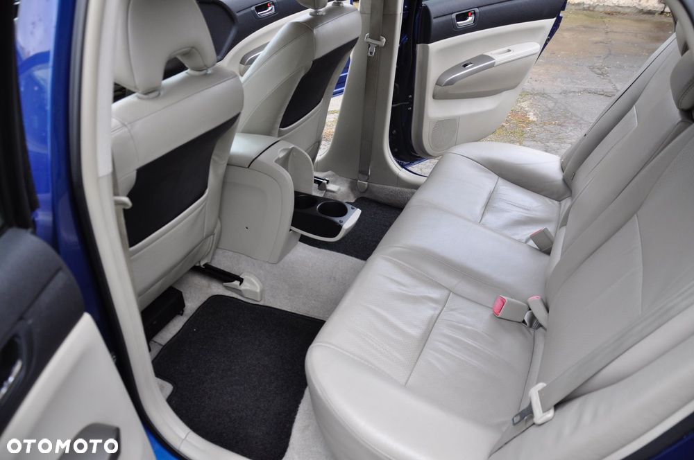 Toyota Prius 1.5 VVT-i Sol (nav) - 19