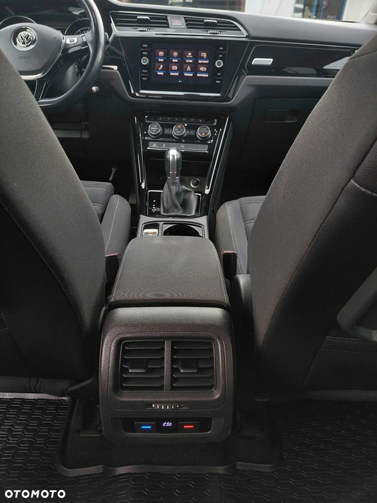 Volkswagen Touran 2.0 TDI BMT Highline DSG - 17