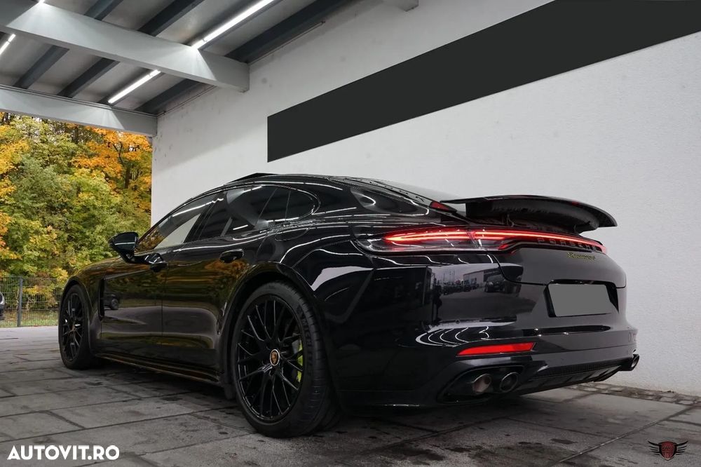 Porsche Panamera 4 E-Hybrid Platinum Edition - 7