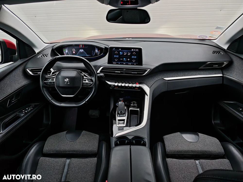 Peugeot 3008 PureTech 130 Stop & Start GPF EAT8 Allure - 4