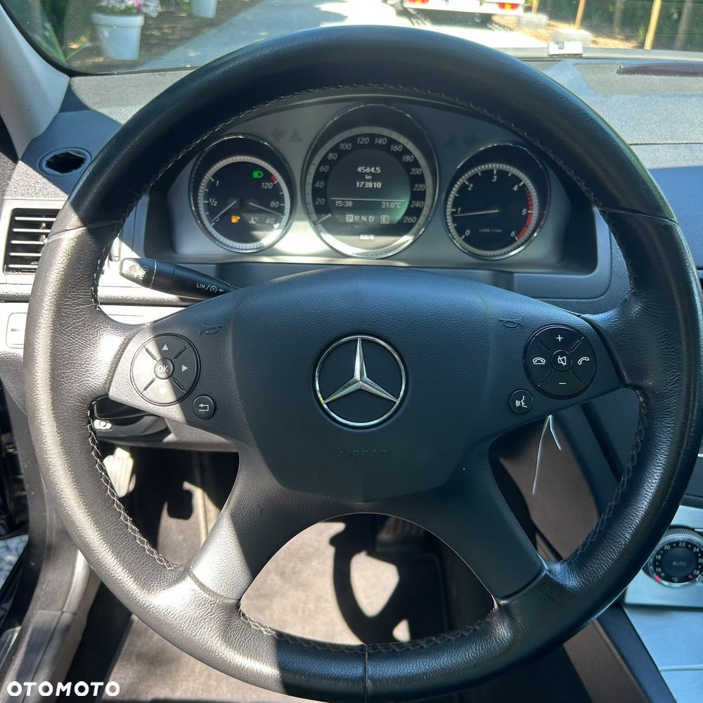 Mercedes-Benz Klasa C 220 CDI DPF Automatik BlueEFFICIENCY Avantgarde - 13