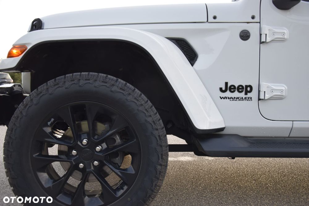 Jeep Wrangler - 16