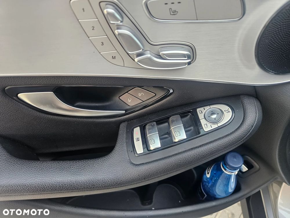Mercedes-Benz GLC 300 4Matic 9G-TRONIC - 19