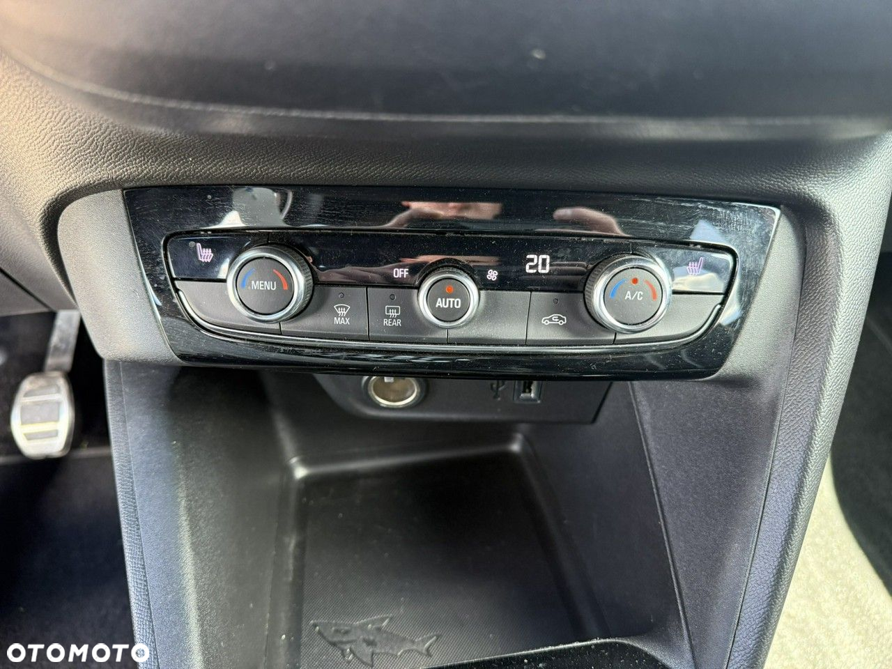 Opel Corsa - 18