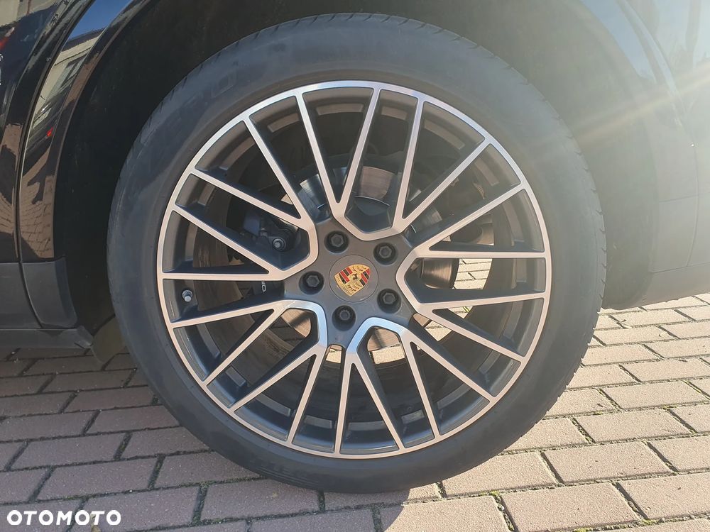 Porsche Cayenne - 12