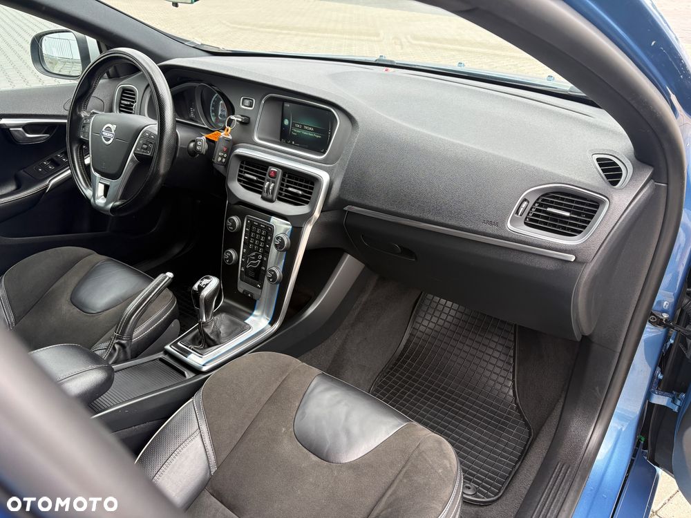 Volvo V40 D2 RDesign - 27