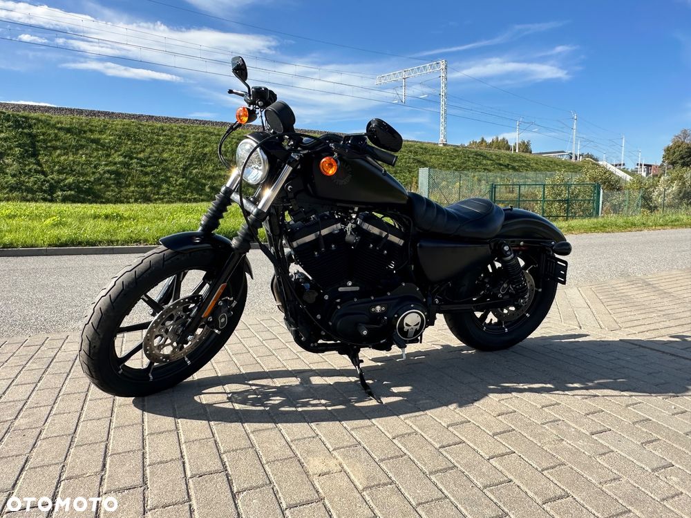 Harley-Davidson Sportster Iron 883