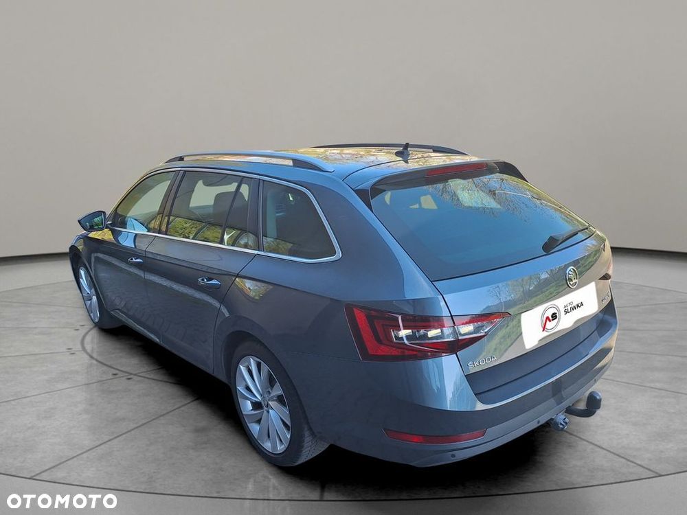 Skoda Superb 2.0 TDI SCR Style DSG - 7
