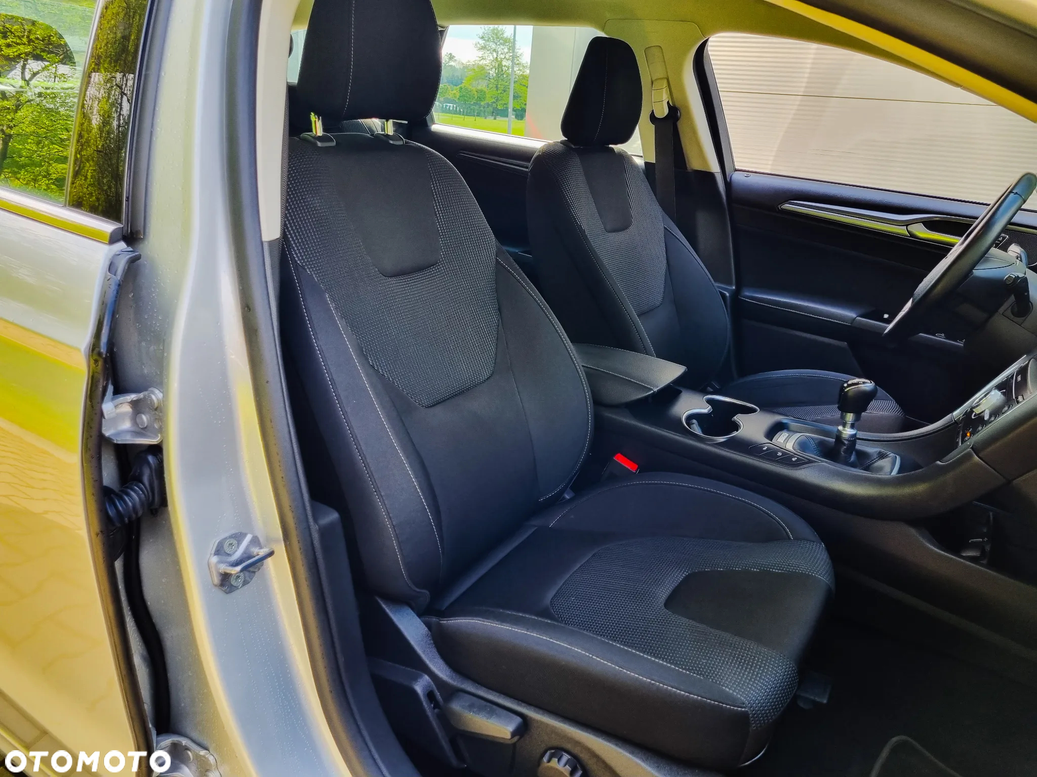 Ford Mondeo 2.0 TDCi Titanium - 12