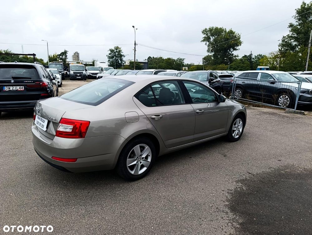 Skoda Octavia 2013 photo 5