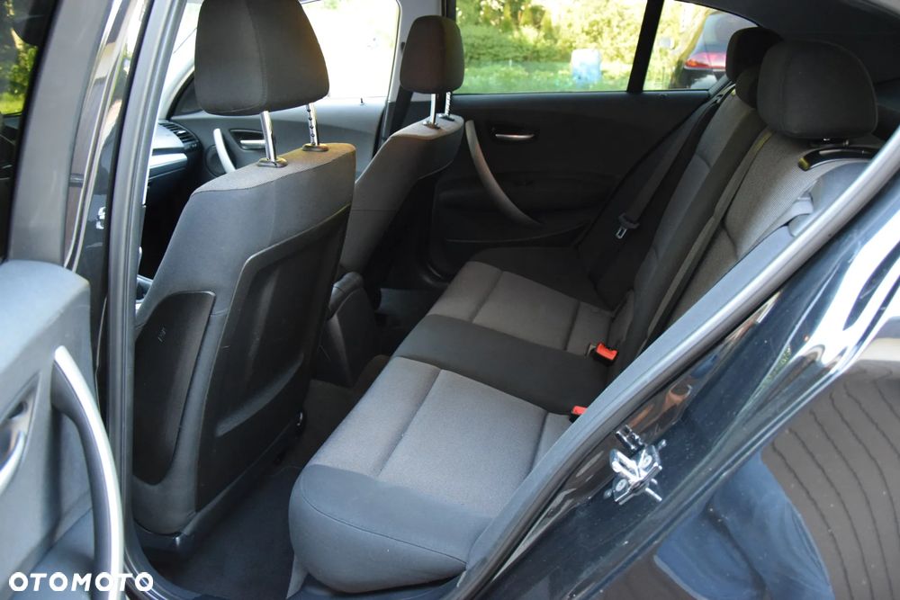 BMW Seria 1 - 24