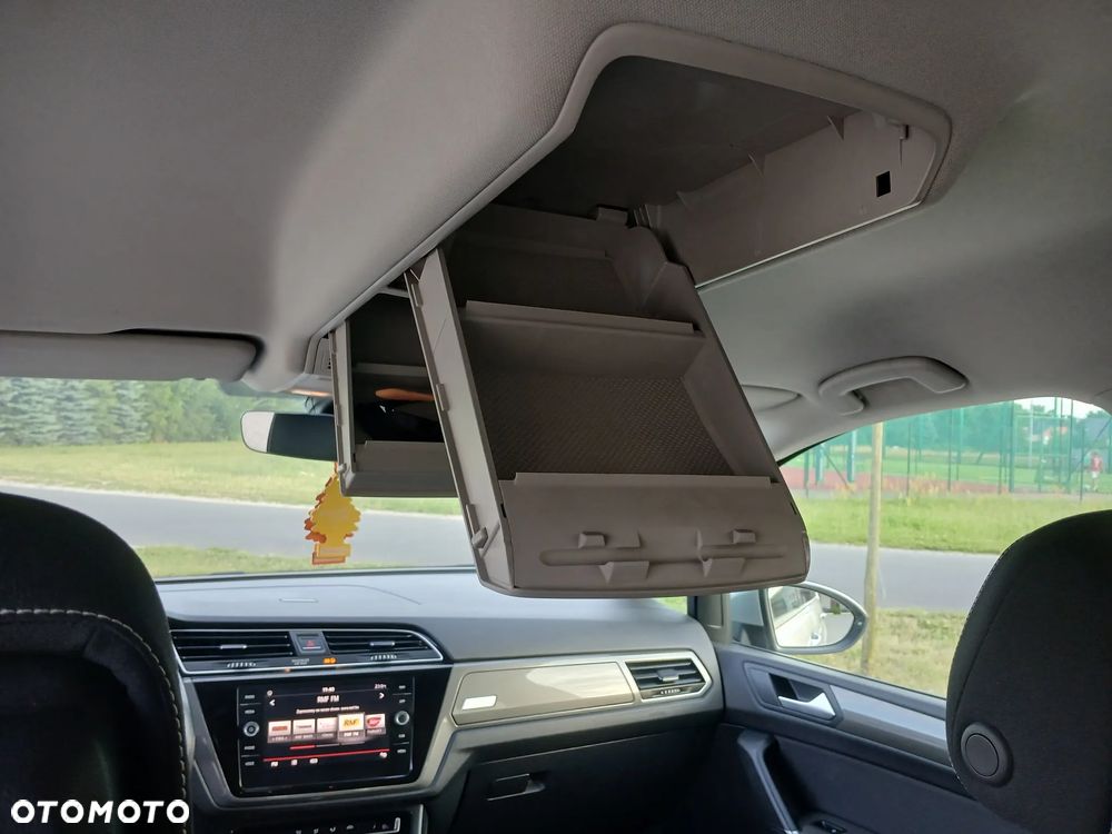 Volkswagen Touran 1.6 TDI SCR (BlueMotion Technology) DSG Comfortline - 15