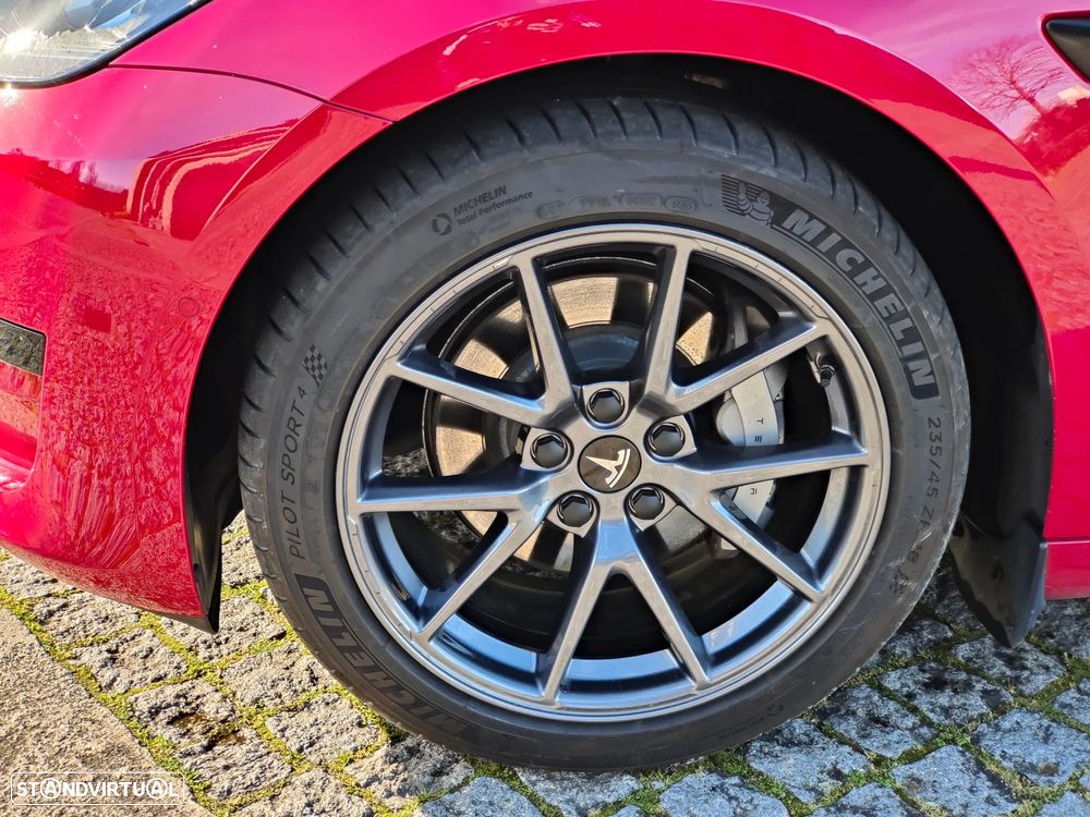 Tesla Model 3 Standard Range Plus RWD - 32