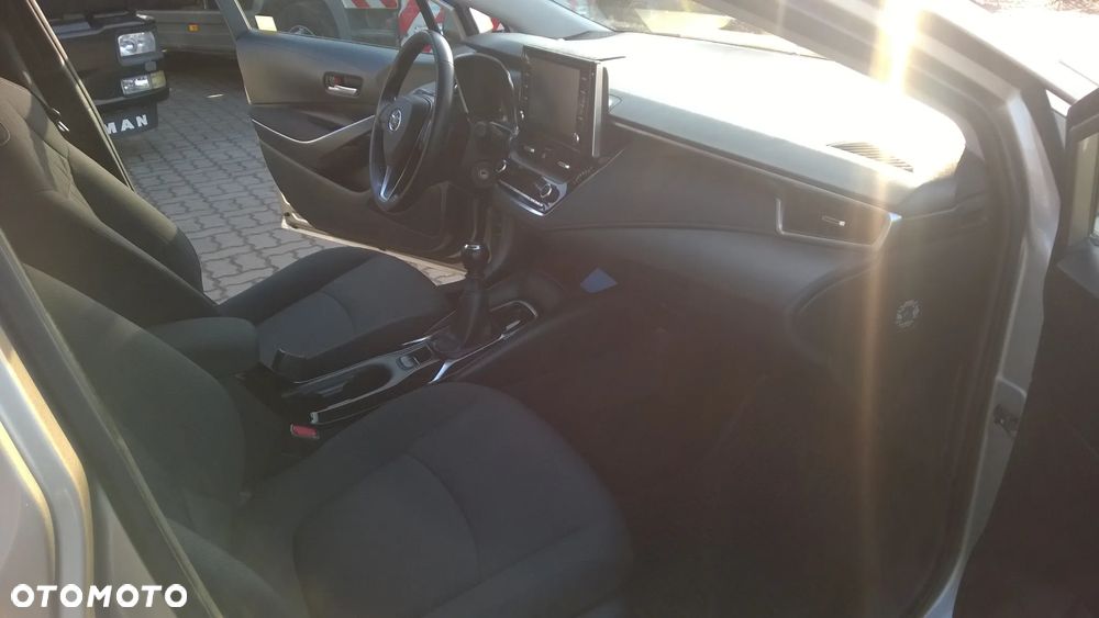 Toyota Corolla 1.6 Comfort - 11