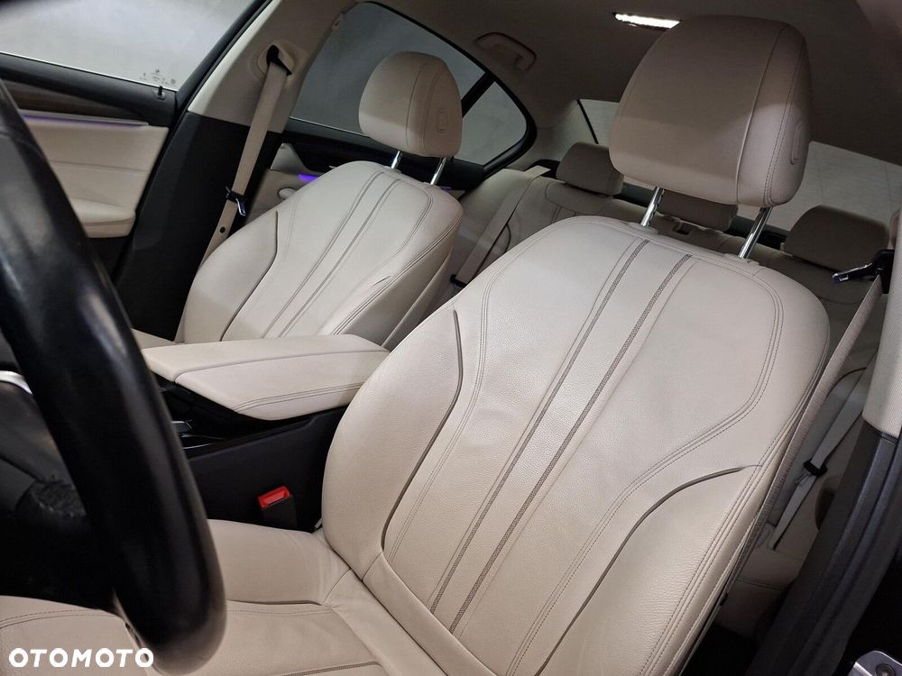 BMW Seria 5 - 13