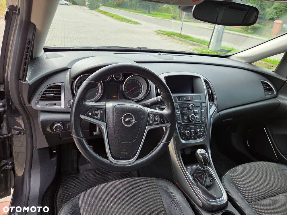 Opel Astra 1.4 T Cosmo - 9