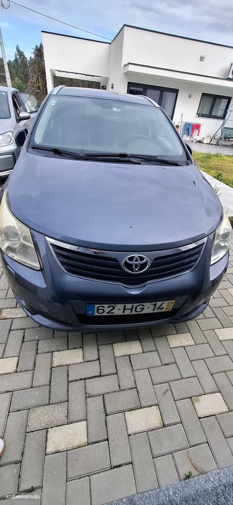 Toyota Avensis SW 2.0 D-4D Exclusive - 3