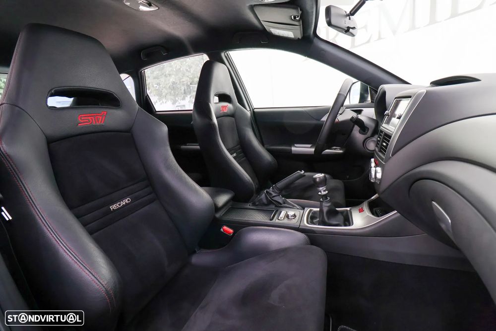 Subaru Impreza 2.5 WRX STi - 31