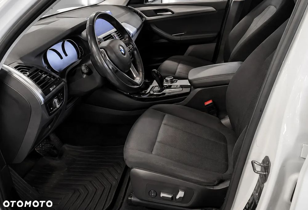 BMW X3 xDrive20i GPF Business Edition - 8