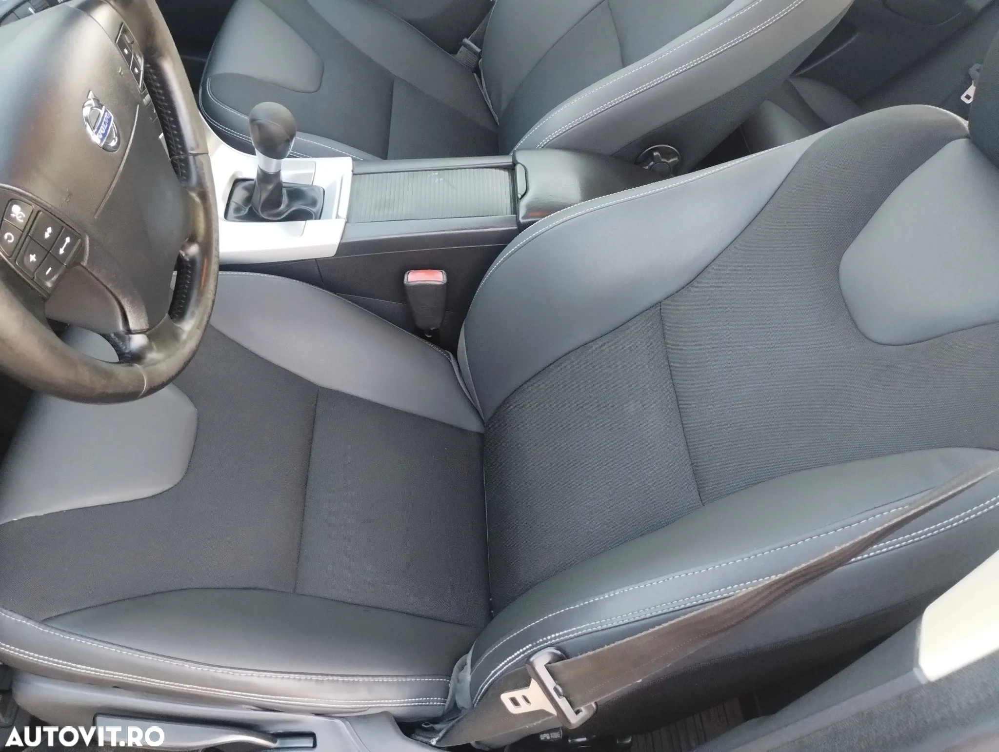 Volvo XC 60 - 8