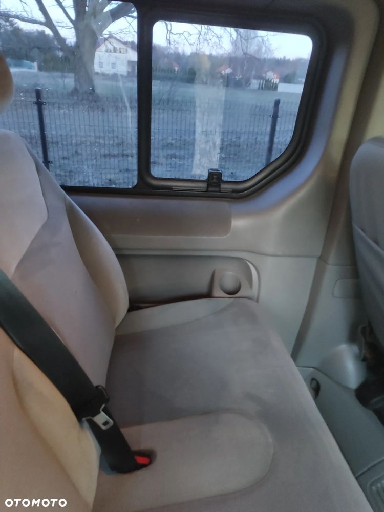 Opel Vivaro Tour - 12