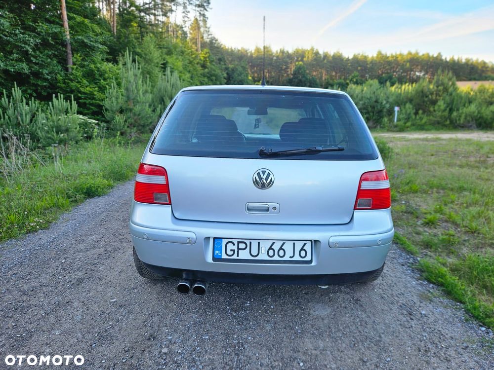 Volkswagen Golf - 5