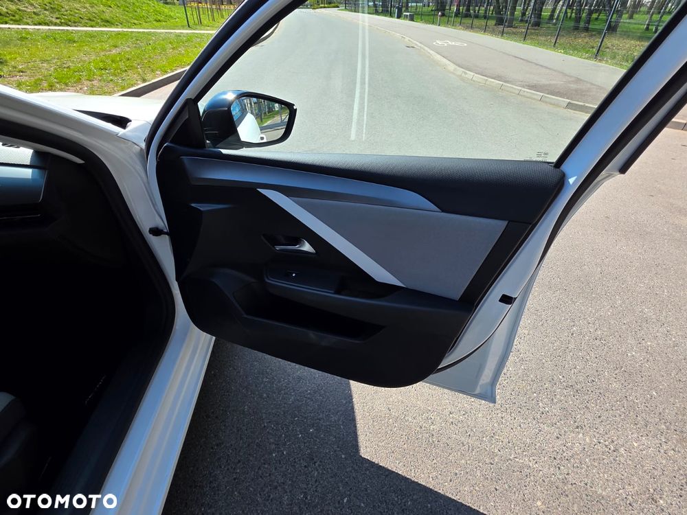 Opel Astra 1.6 T Plug-in Hybrid GSe - 7
