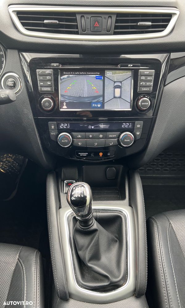Nissan Qashqai 1.6 DCI TEKNA+ - 17