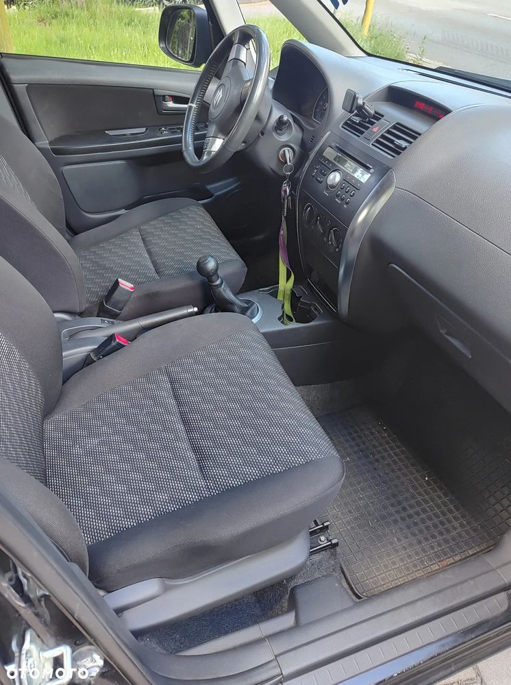 Suzuki SX4 1.6 GLX / Comfort - 12