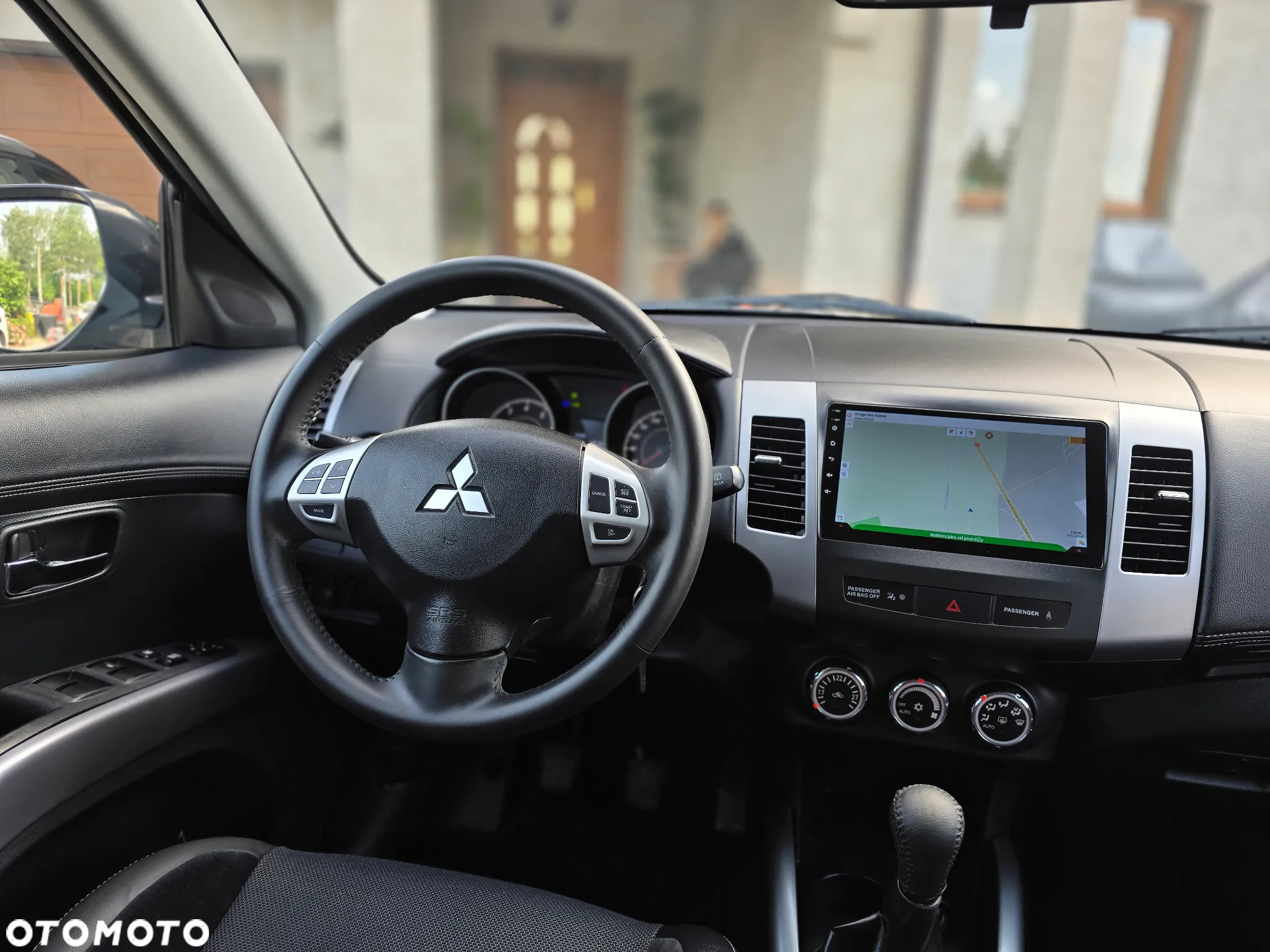Mitsubishi Outlander - 23