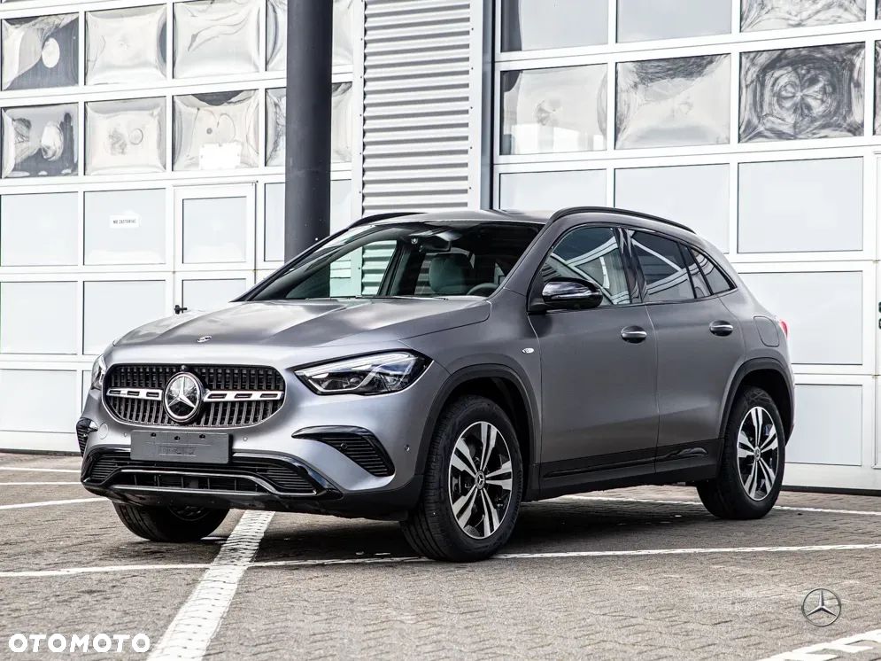 Mercedes-Benz GLA 250e Progressive - 2