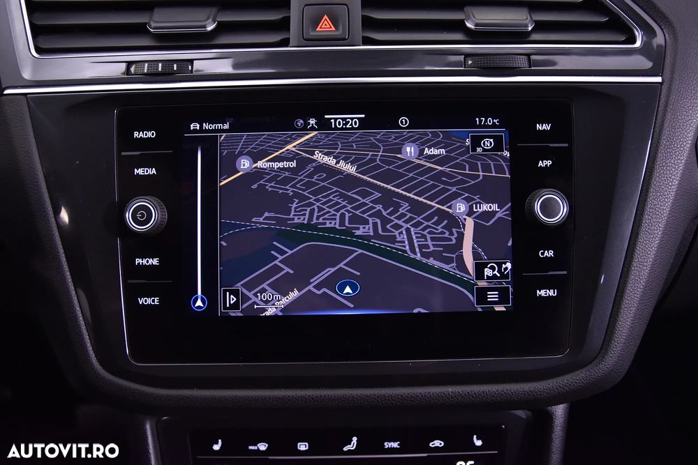 Volkswagen Tiguan - 21