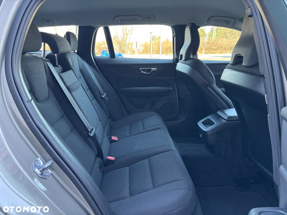 Volvo V60 D3 Kinetic - 22