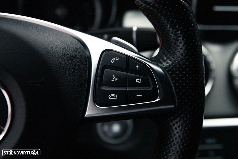 Mercedes-Benz CLA 200 d Shooting Brake AMG Line Aut. — fotografia 25