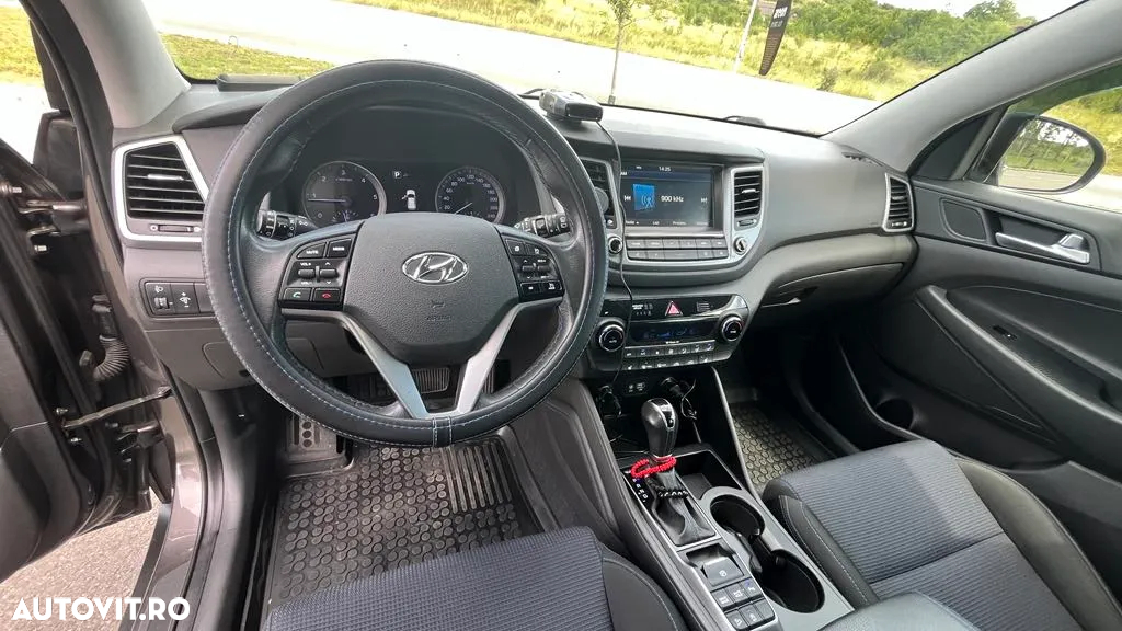 Hyundai Tucson - 8