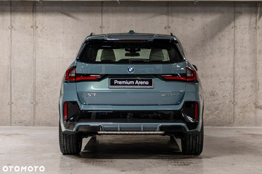 BMW X1 sDrive18i - 8