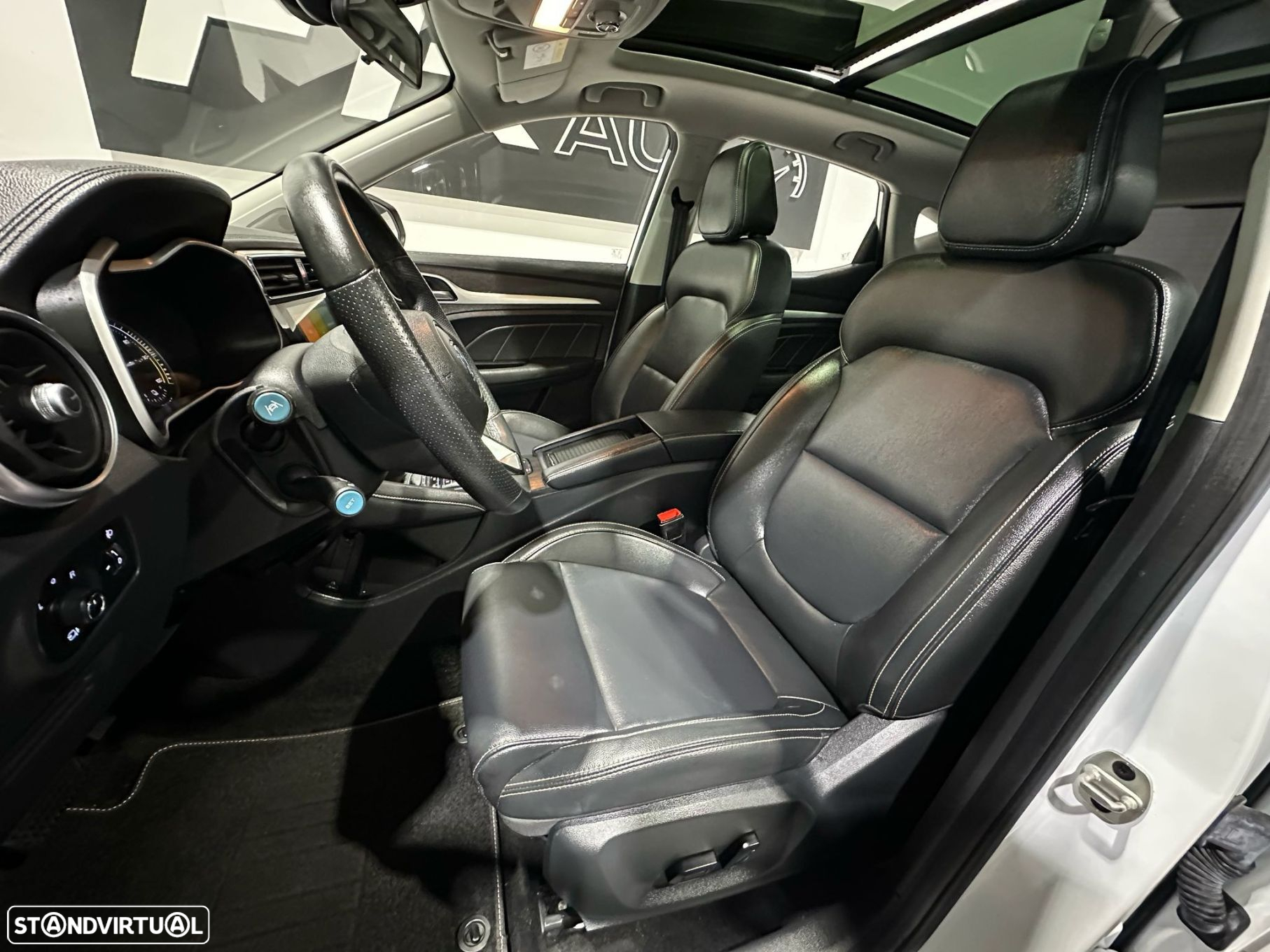 MG ZS EV 44.5 kWh Luxury - 6