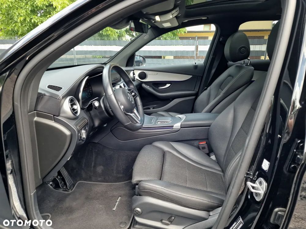 Mercedes-Benz GLC - 15