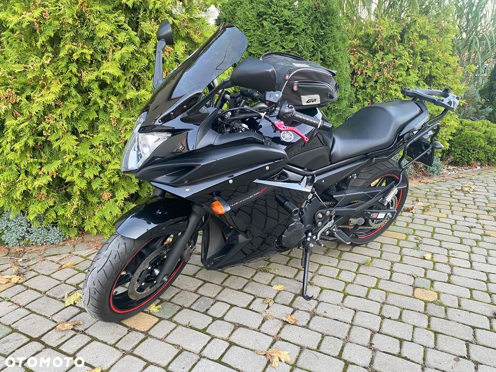 Yamaha XJ - 2