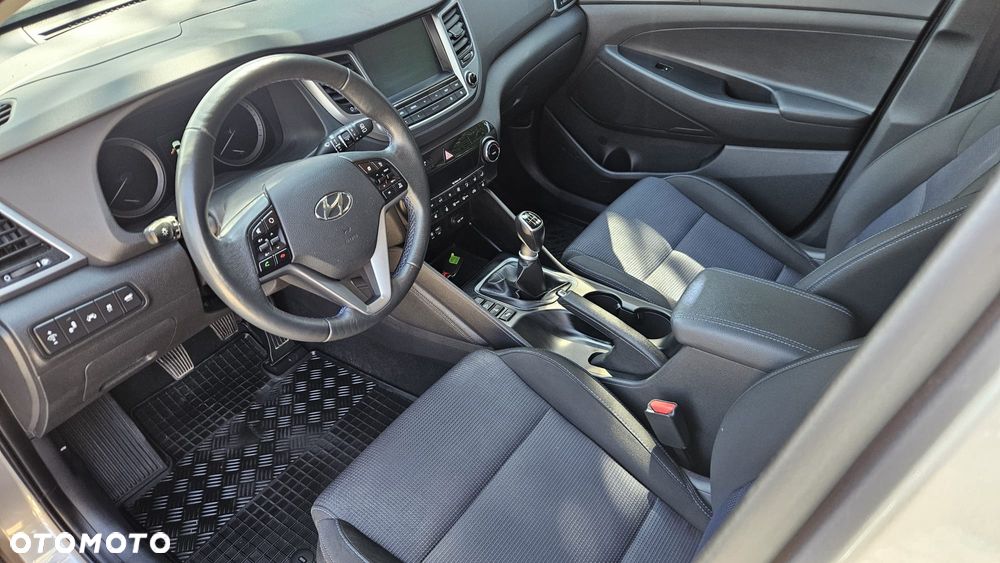 Hyundai Tucson 2.0 CRDi 4WD Intro Edition - 13