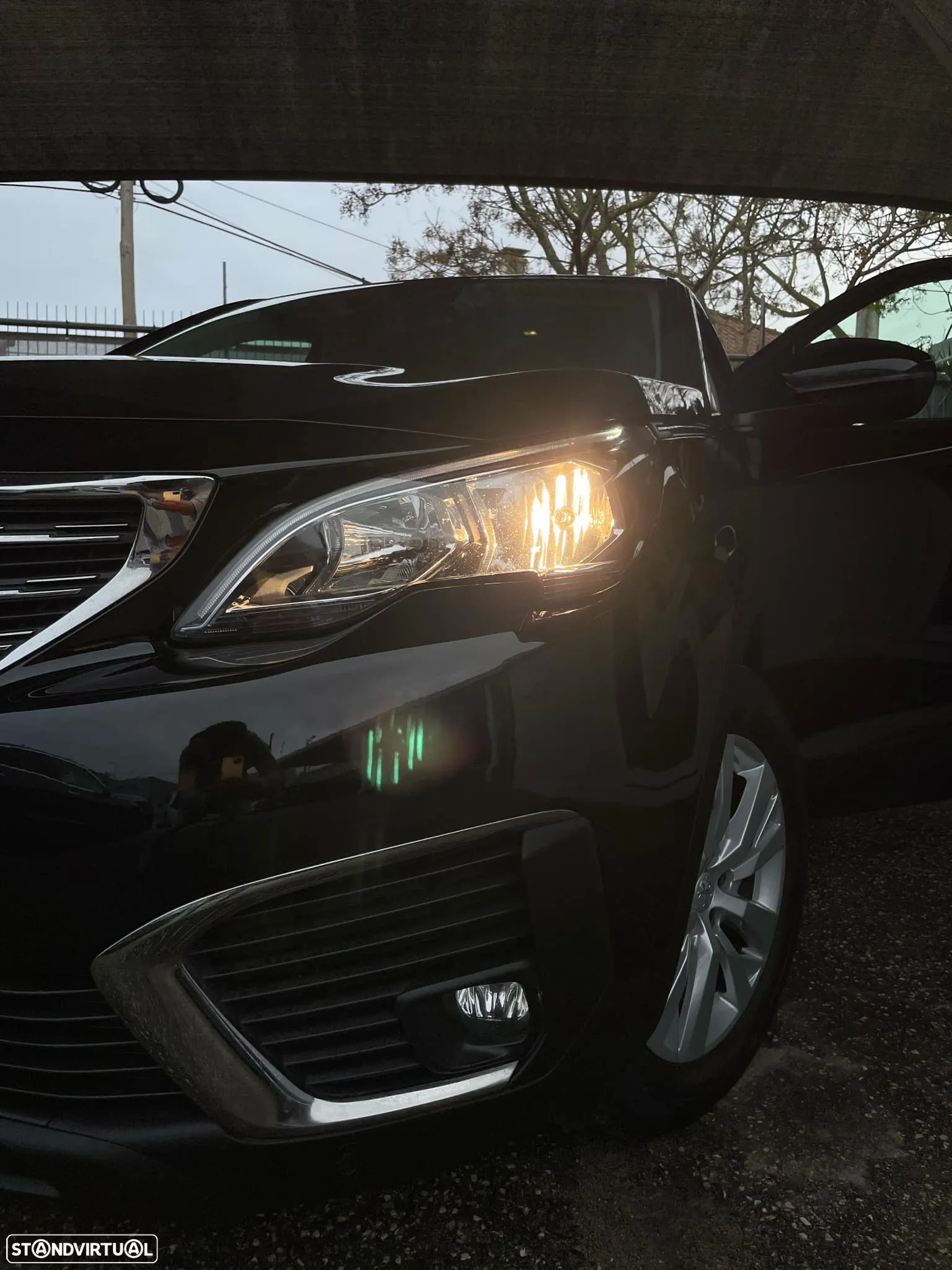 Peugeot 5008 BlueHDI 130 EAT8 Active Pack - 4
