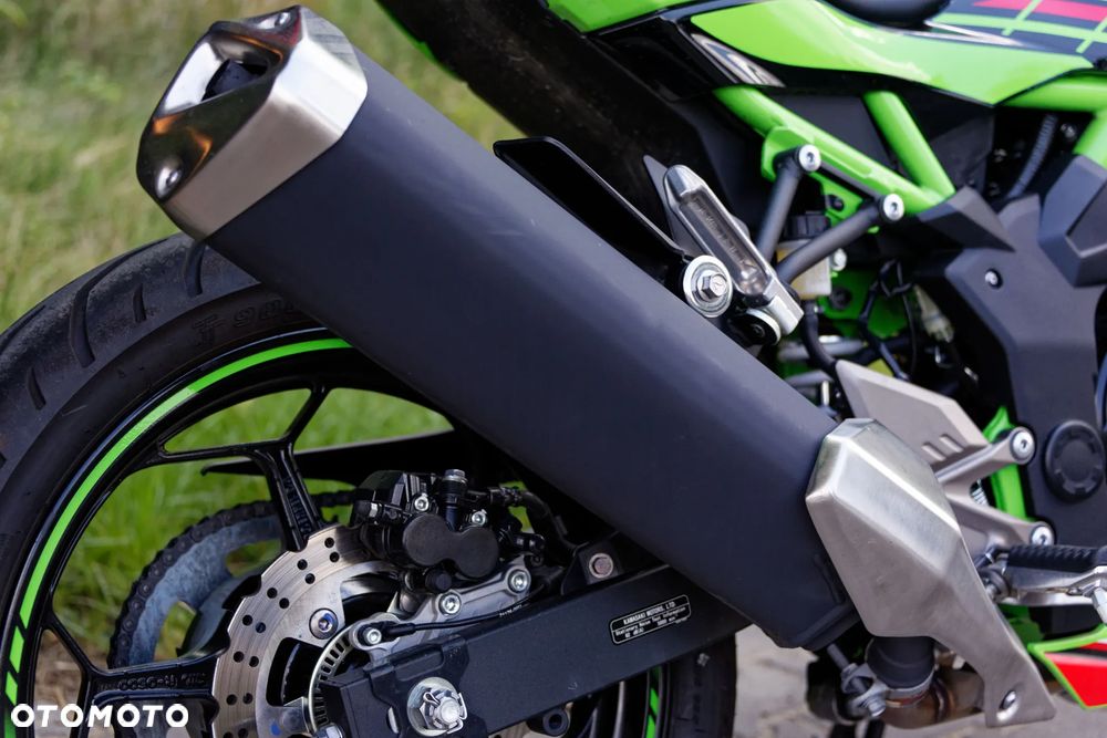 Kawasaki Ninja - 12