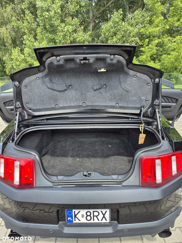 Ford Mustang - 8
