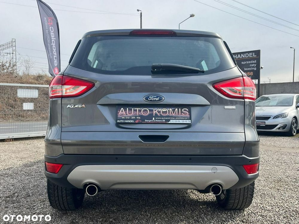 Ford Kuga 1.6 EcoBoost 2x4 Titanium - 5