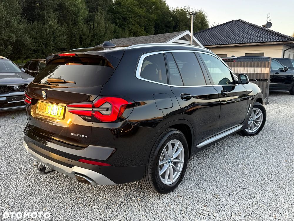 BMW X3 xDrive30e Luxury Line - 16