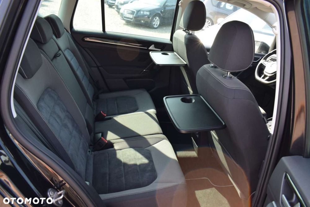 Volkswagen Golf Sportsvan - 21