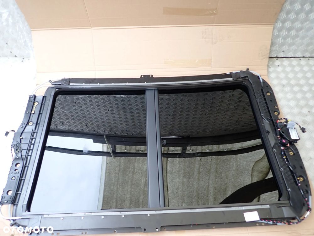 SZYBERDACH AUDI Q5  8R0877041B - 3